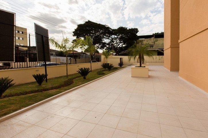 Venda, 2 dormitórios em Condomínio Amoreiras - 8