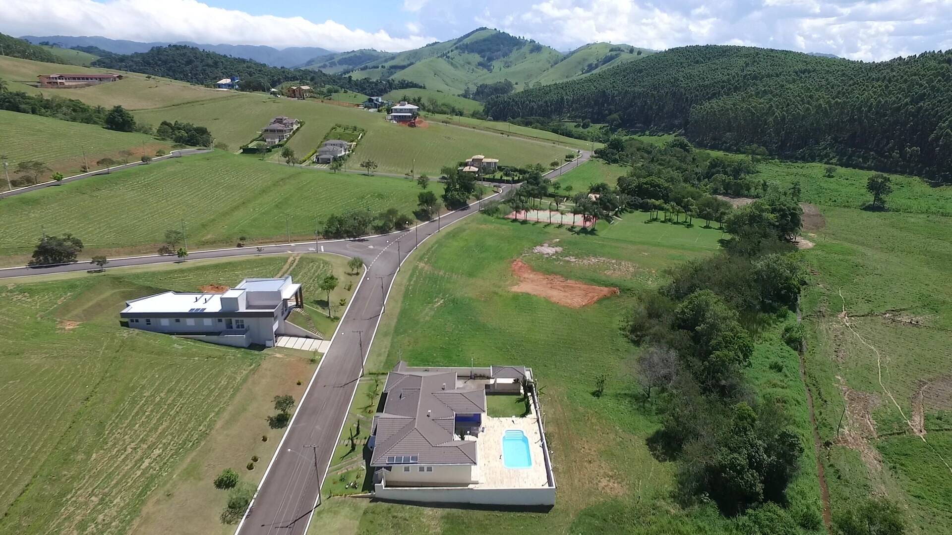 Venda, 0 dormitório em Village Parahybuna - 8