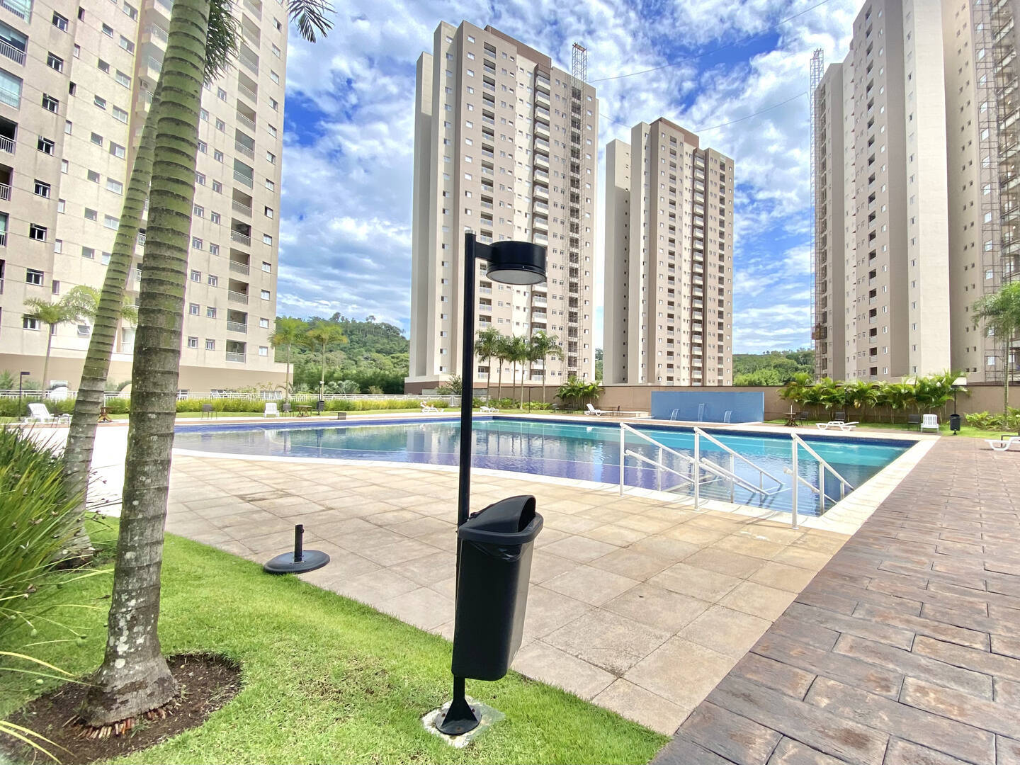 Locação, 1 dormitório em Floradas Arboville - 1