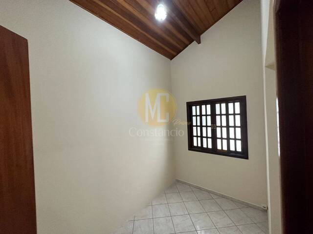 Casa para Venda em São José dos Campos - 5