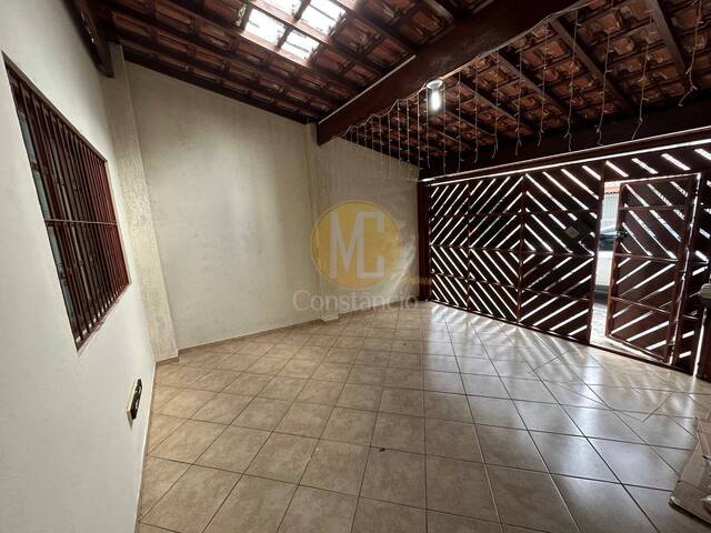 Casa para Venda em São José dos Campos - 4