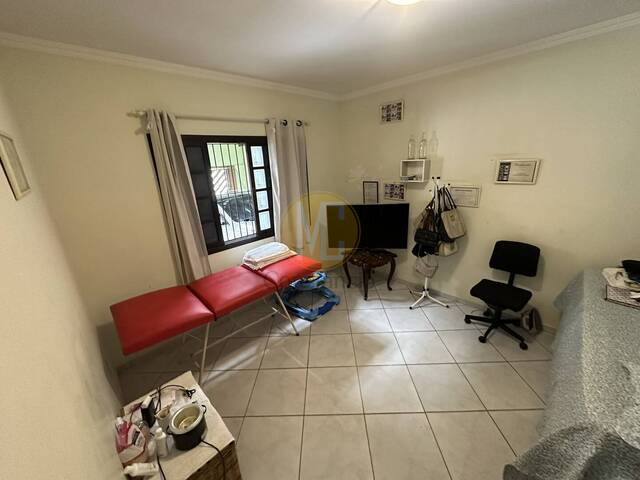 Casa para Venda em São José dos Campos - 4