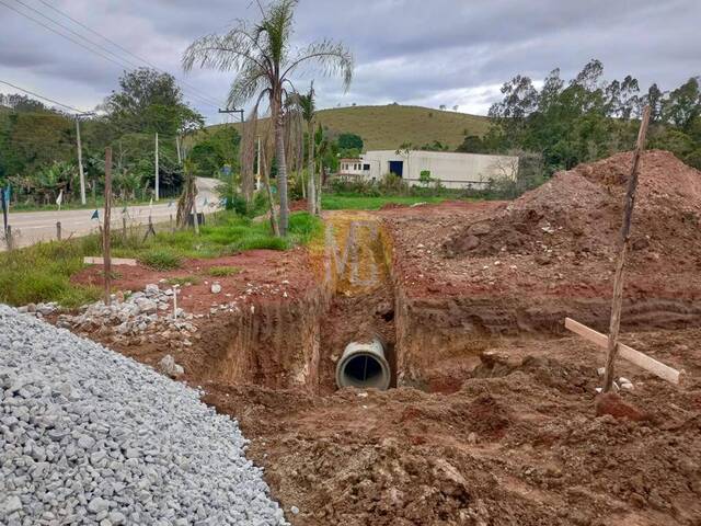 Terreno para Venda em Jambeiro - 4