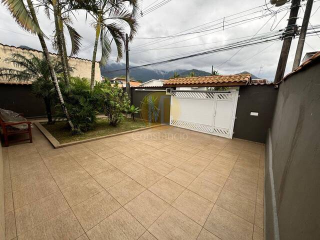 Casa para Venda em Caraguatatuba - 4