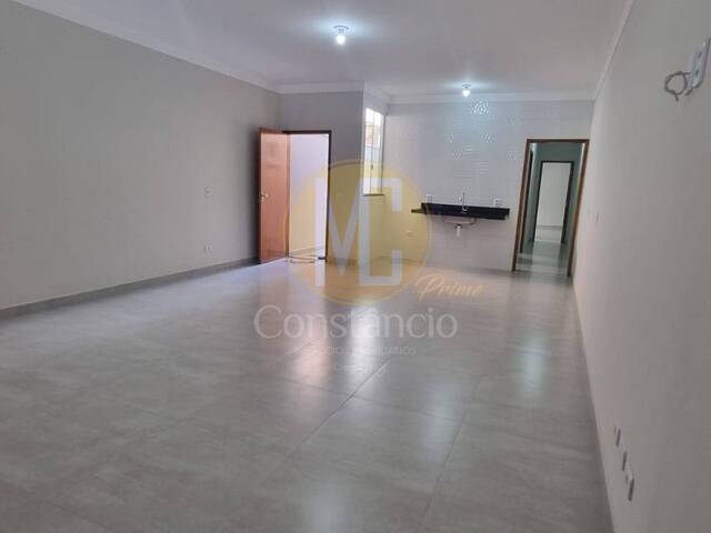 Casa para Venda em São José dos Campos - 4