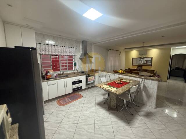 #CA1415 - Casa para Venda em São José dos Campos - SP - 3