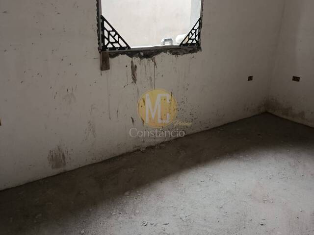 #CA1549 - Casa para Venda em Caraguatatuba - SP