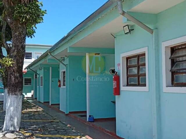 Casa para Venda em Caraguatatuba - 2