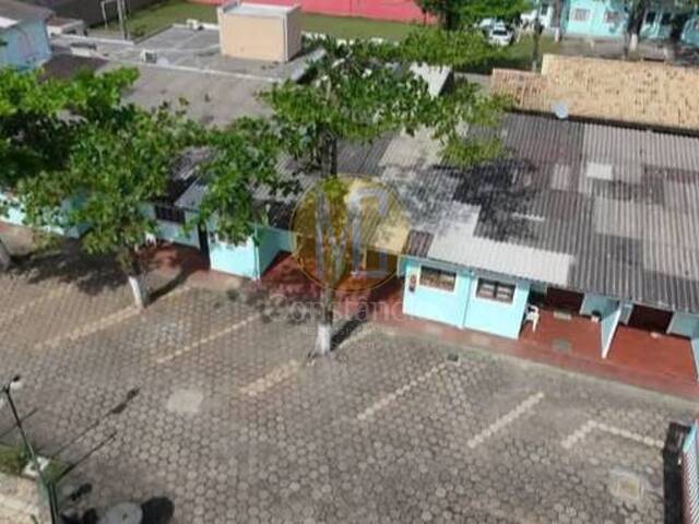 Casa para Venda em Caraguatatuba - 4