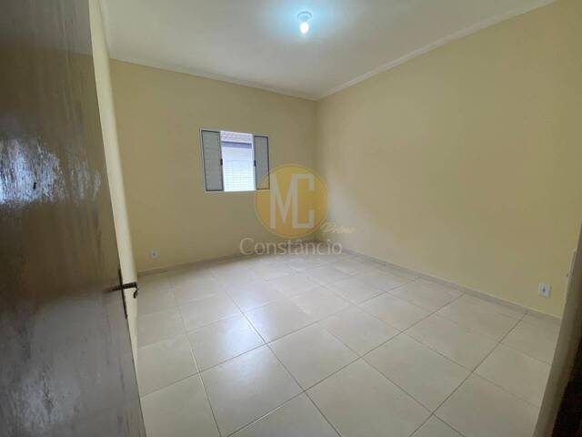 Casa para Venda em Caraguatatuba - 2