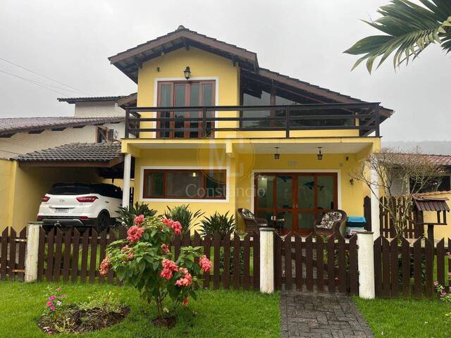 Casa para Venda em Caraguatatuba - 2